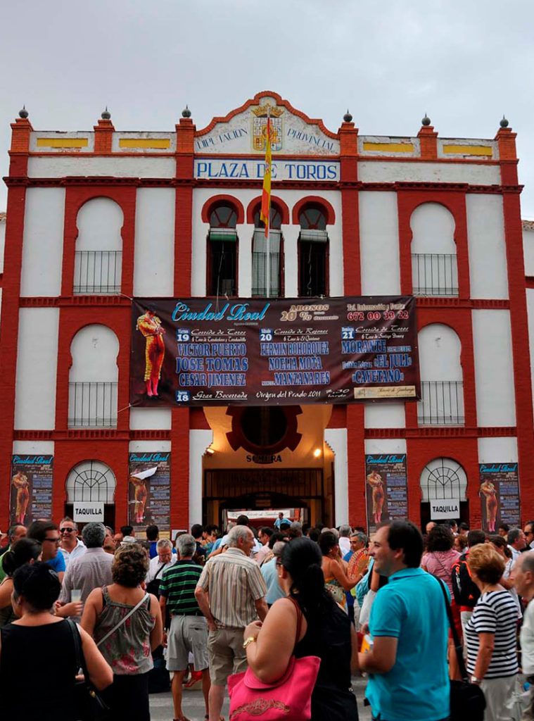 bullfighting seasons in Ciudad Real